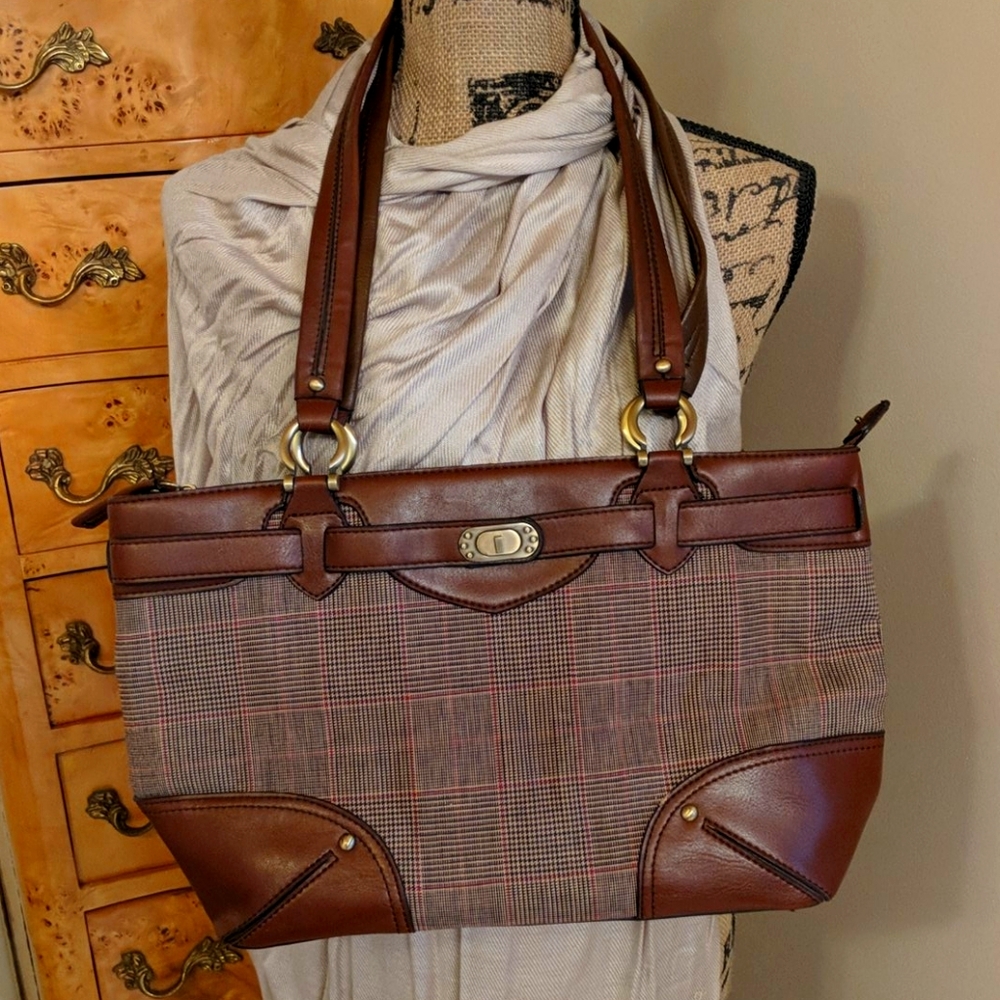 Etienne Aigner Shoulder Bag (Vintage)